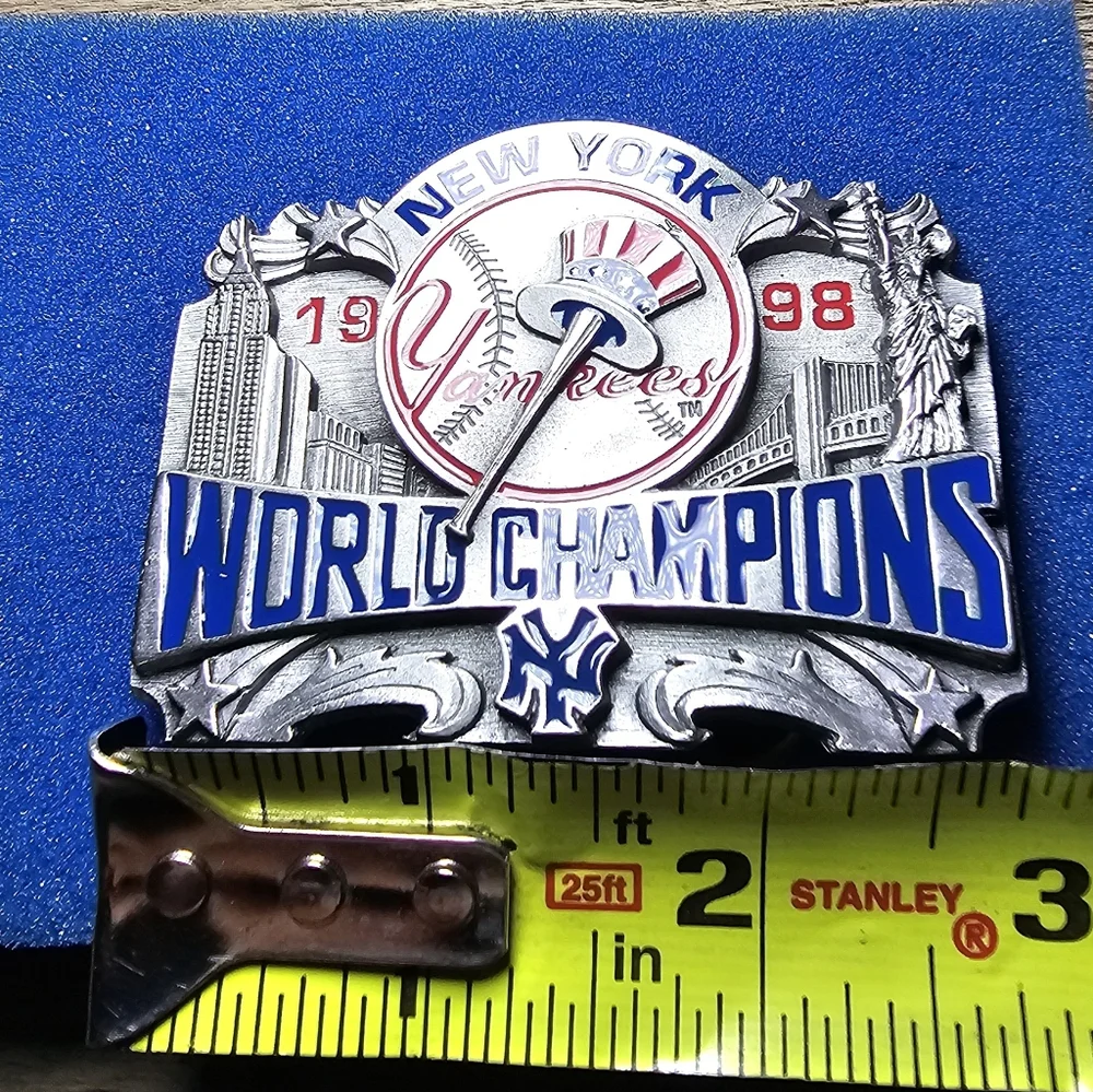 New York Yankees 1998‎ World Champions Pewter Limited Edition Belt Buckle #295